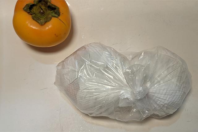 柿は冷凍保存でおいしく長持ち！食べ方・保存期間・冷凍以外の保存方法も解説 管理栄養士監修- トクバイニュース