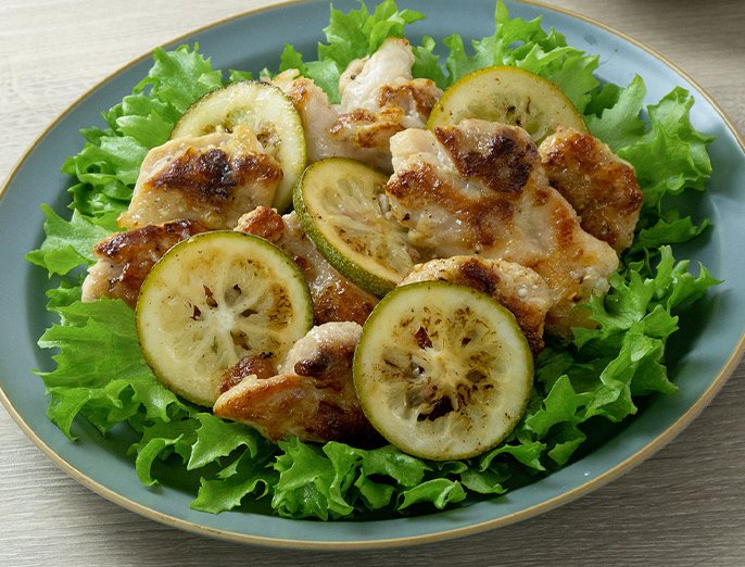 ぶりのおろしソースかぼす風味