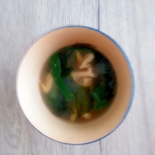 旨味ぎっしり♡ 小松菜と舞茸のオイスター炒め お弁当にも◎レシピサイトNadia