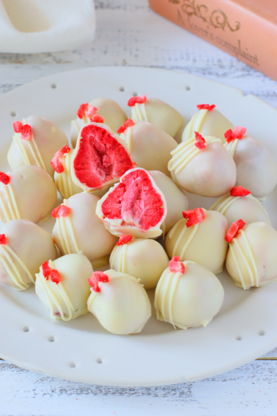 材料3つ スタバ風ホワイトホットチョコレートの作り方裏メニューを再現