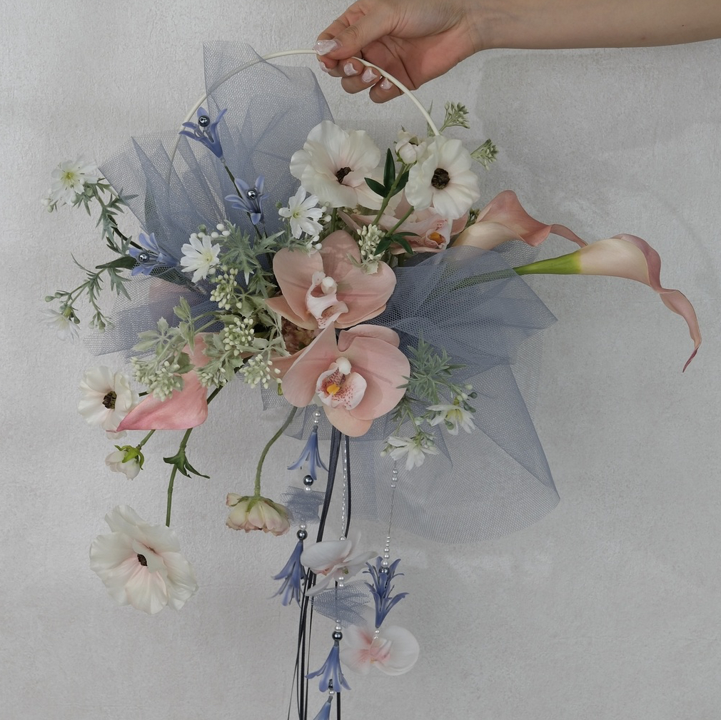 生花 レースアップ風花束リボン代込み花里KANORI 葛西店