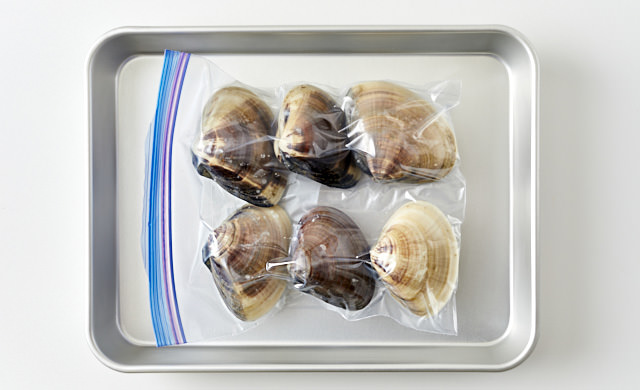 あさりの砂抜きのやり方 塩加減・時間・保存など ：白ごはん.com