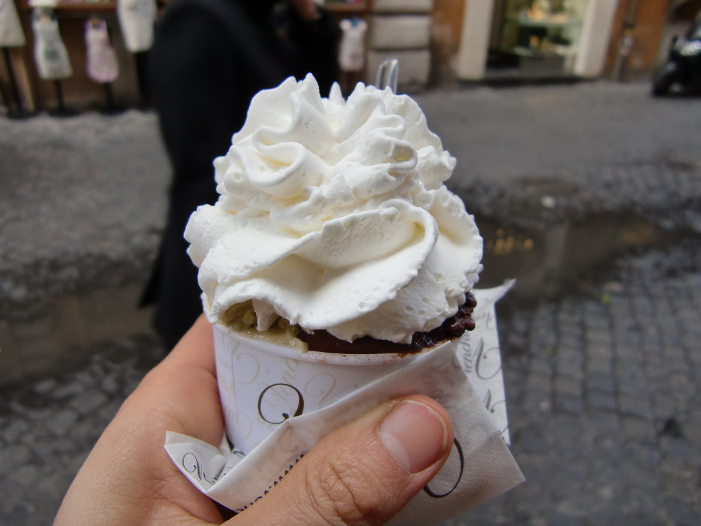 ローマで観光客が集う賑やかエリア スペイン広場周辺 - まっぷるウェブ