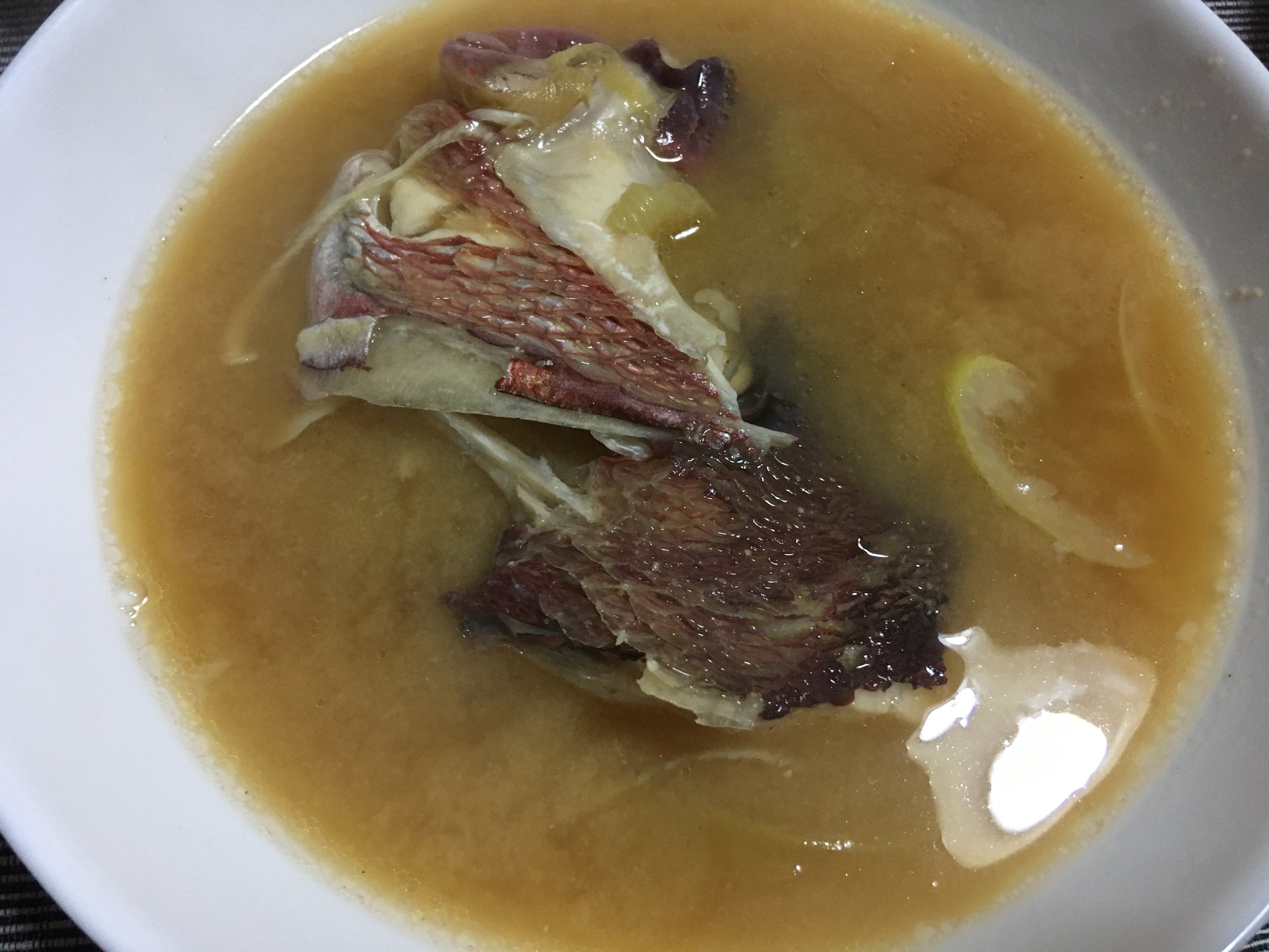 せとバスレシピ うま味たっぷり！桃鯛の味噌汁せとバス通信