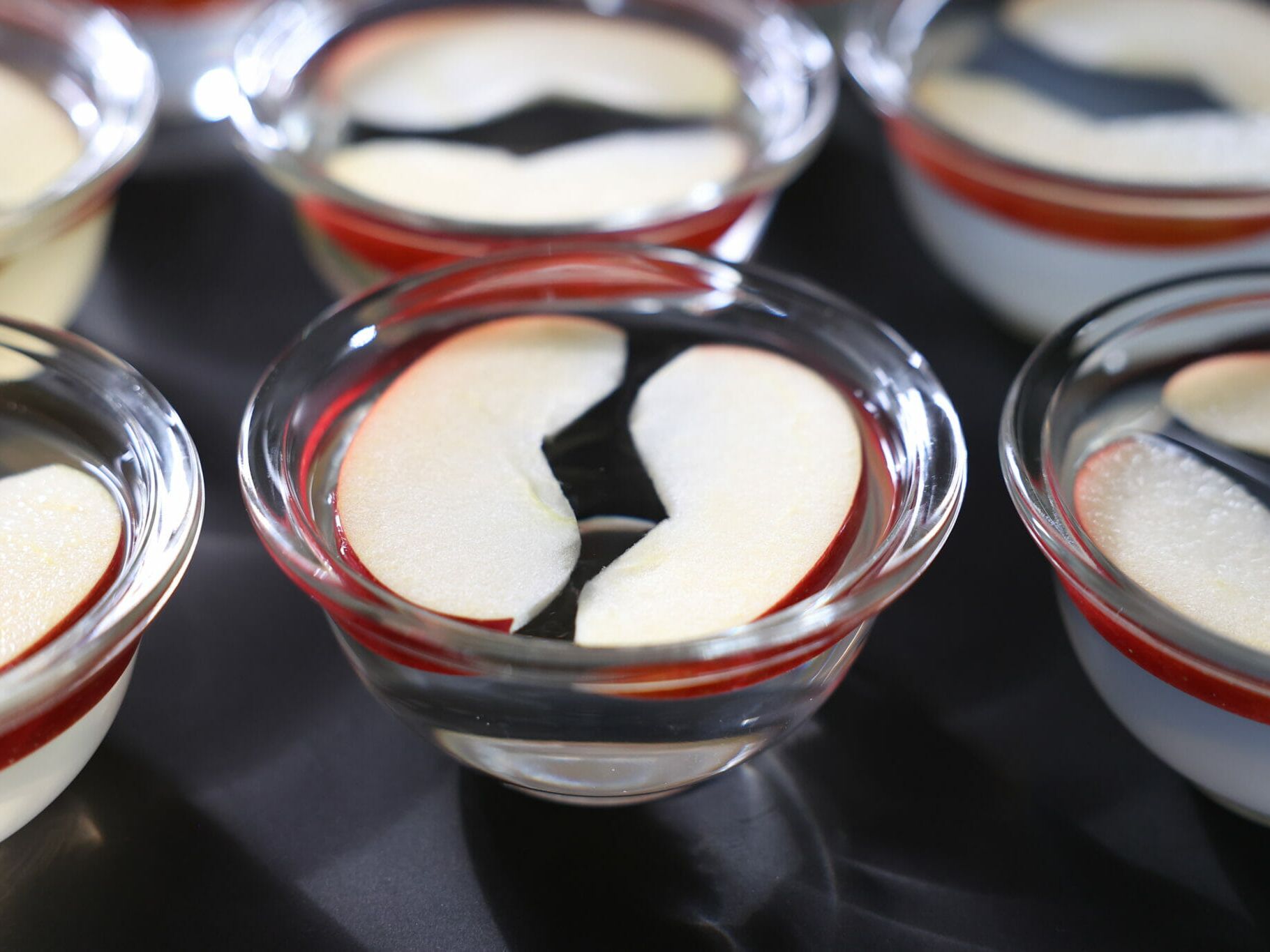 りんごの変色防止に「塩水」はもう古い！？○○できれいなりんごをキープ - トクバイニュース