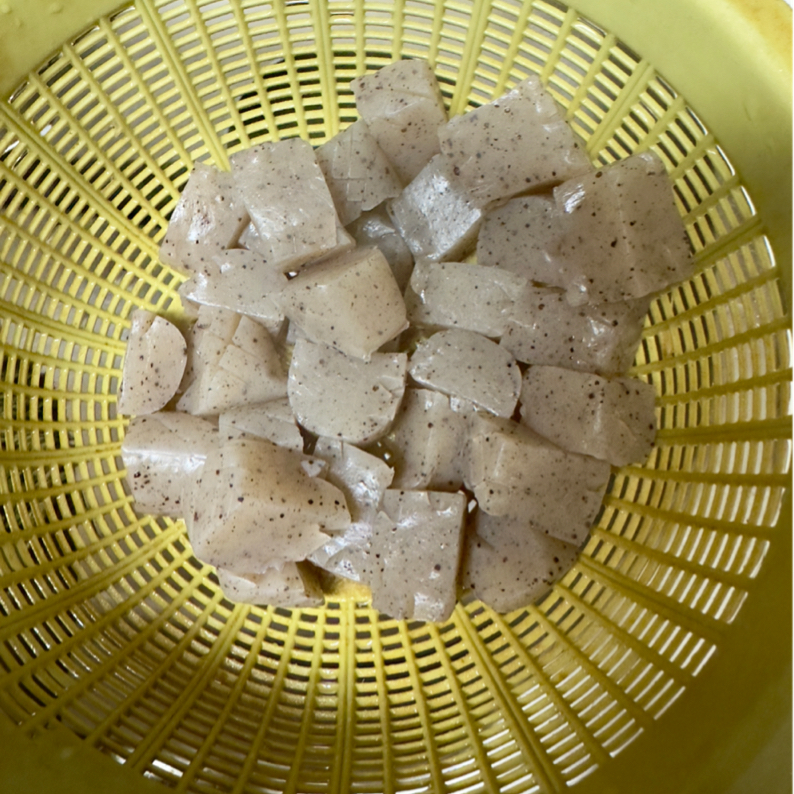 こんにゃくのアク抜き。基本の下ごしらえの方法は