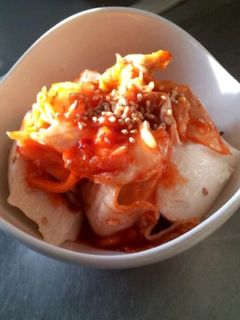 冷奴のアレンジレシピ！ごま油が香る簡単たれ キムチやっこ の作り方