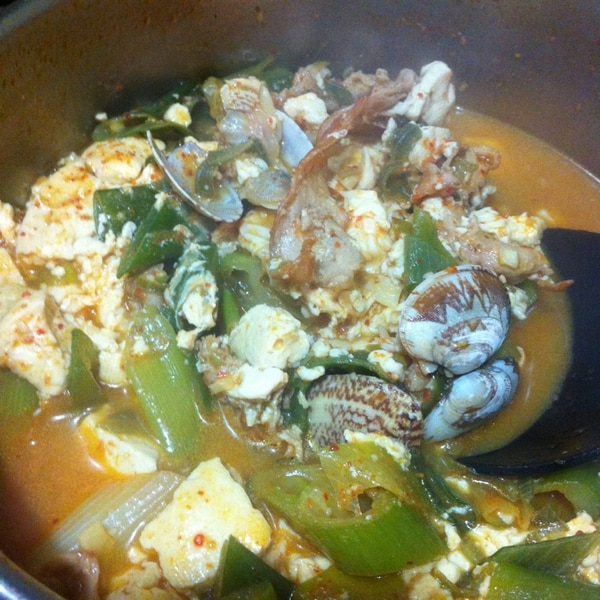 ♡具沢山！ゆる辛キムチチゲ♡辛くない簡単レシピ時短節約豆腐スープ: Mizukiオフィシャルブログ「奇跡のキッチン」Powered by ライブドアブログ