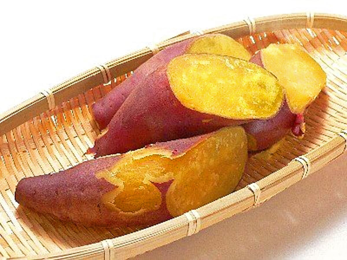 ふかし芋と焼き芋の違いとは？さつまいもを甘く美味しく食べるならどっち？焼き芋と蒸かし芋の調理方法やカロリー、糖質、栄養価を比較！ダイエット向きは？五島商店 佐藤の芋屋