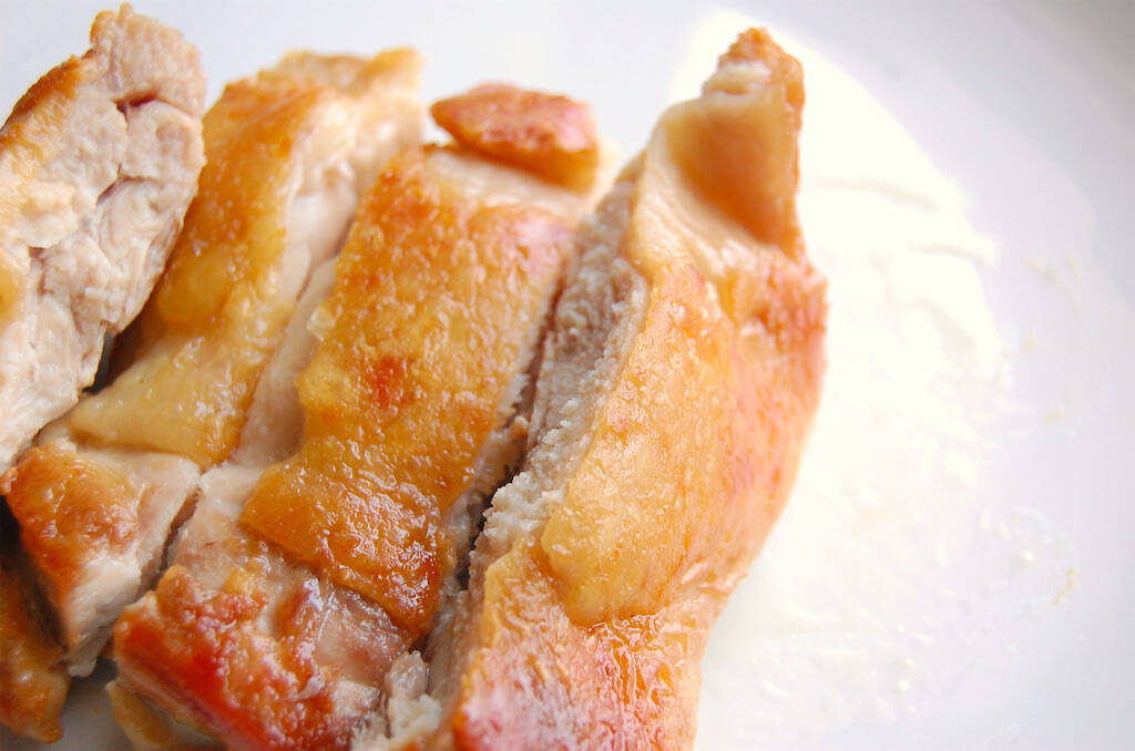 簡単おいしい！カリカリ鶏皮スナック