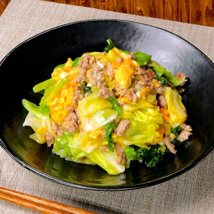 キャベツと卵の肉味噌炒め 白ごはんが進みまくる