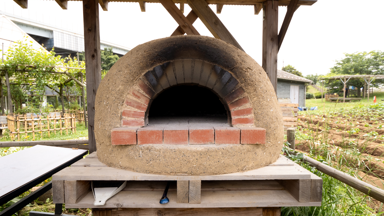 ピザ窯の作り方レンガでDIY」費用や使用した材料も写真付きで徹底解説。アーチの２層式。DIYゆうだい