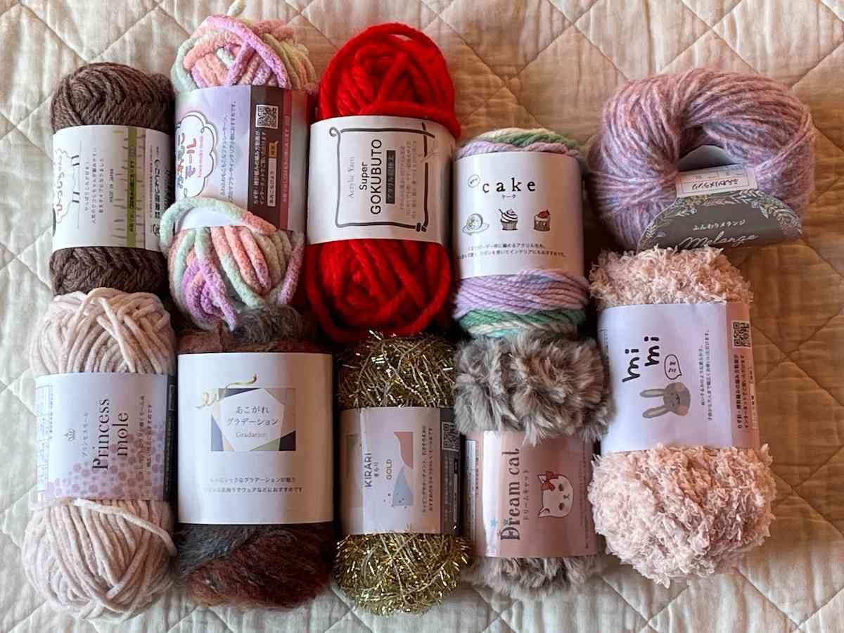 セリアの毛糸おすすめ10選！アクリルやふわふわのmimiに極太も！取り寄せはできる？2025年の冬新作情報もイチオシichioshi