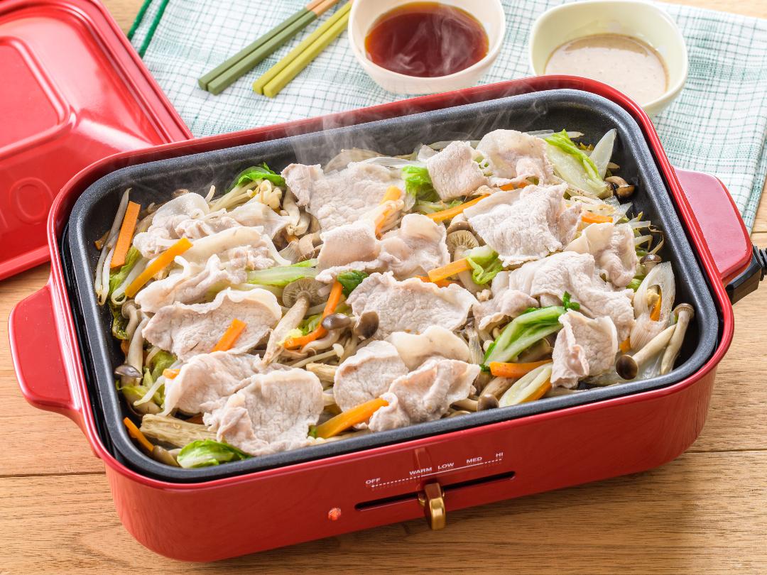 濃厚中華だれで食べるホットプレート焼きしゃぶ