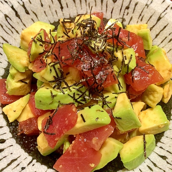 アボカドとマグロのポキサラダ サンアロハ みなとみらい山下公園本店珊亜呂波の口コミ一覧おいしい！が増えるグルメアプリ「SARAH」