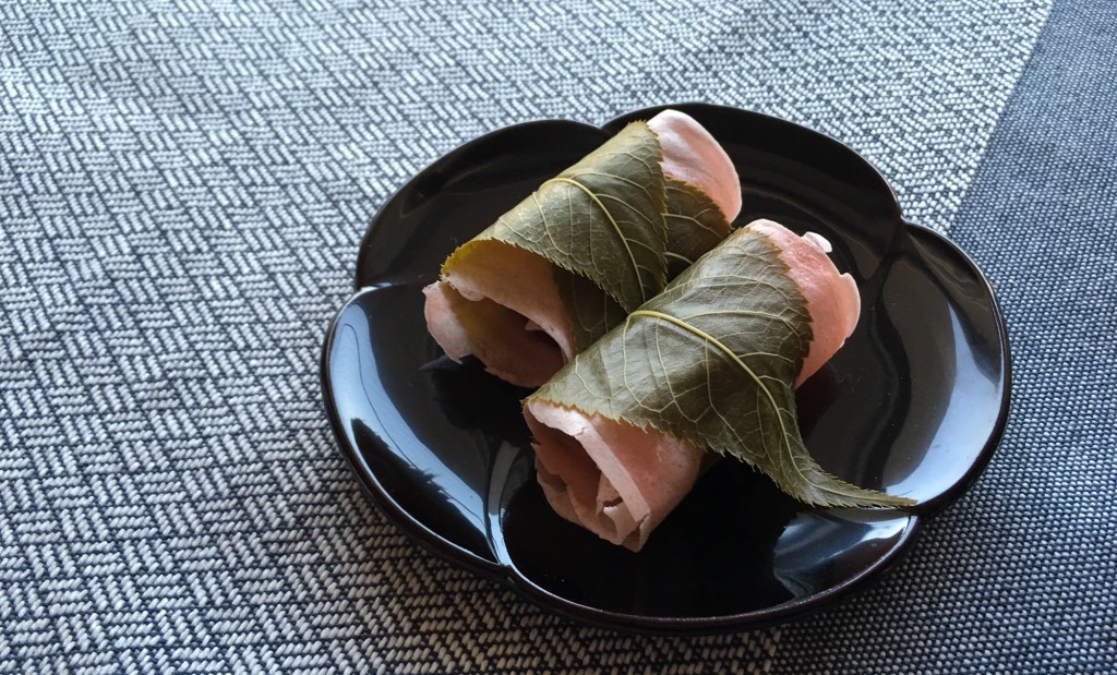 季節の和菓子「桜餅」のギモン―食文化の違いは桜餅にも。みてみた