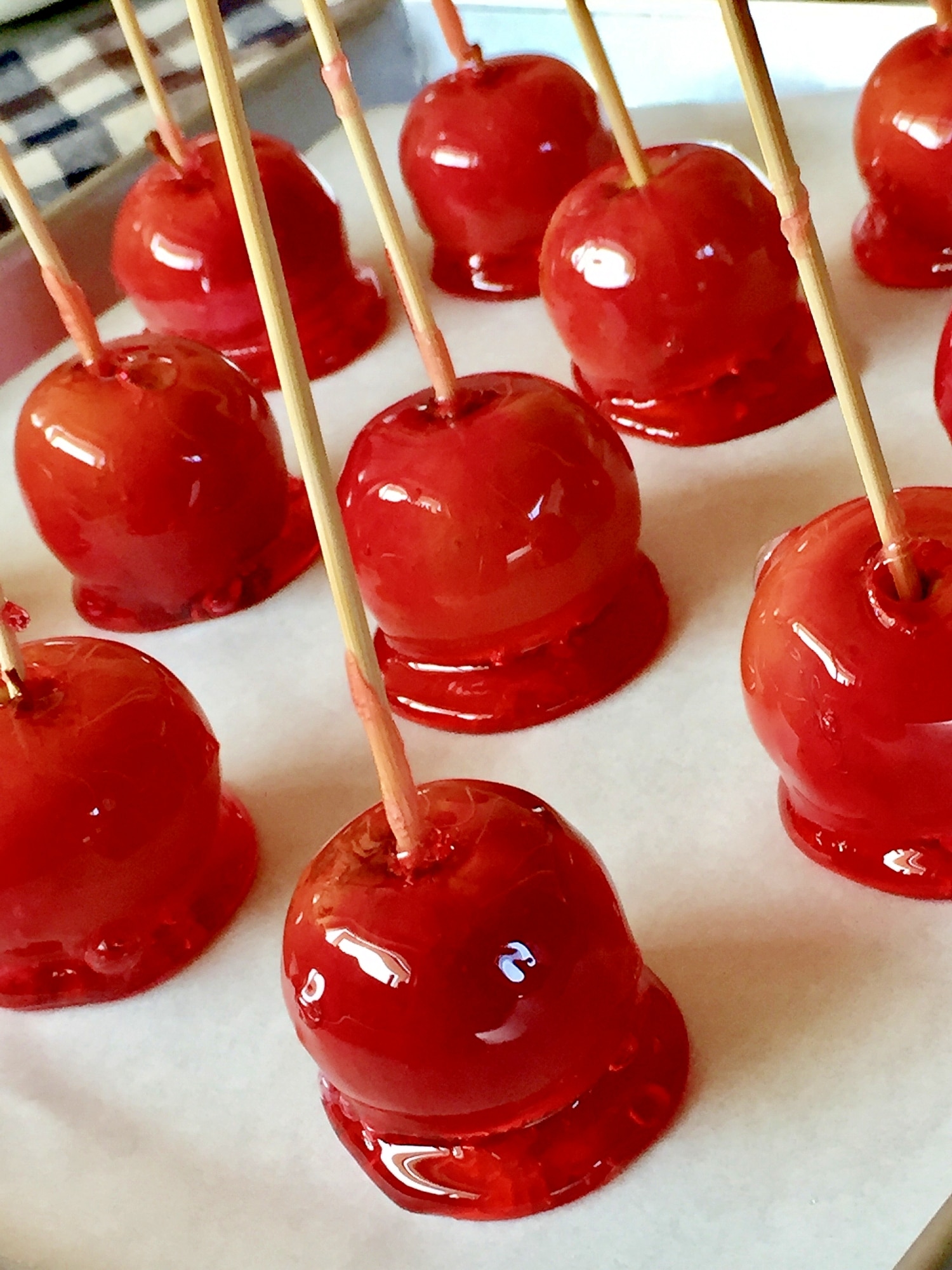 おうちで簡単！レンジで作るりんご飴