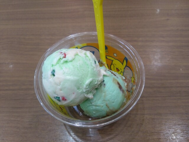 不二家×サーティワンアイスのコラボ コンビニ限定「ポッピングシャワー」イメージしたチョコも: J-CAST ニュース