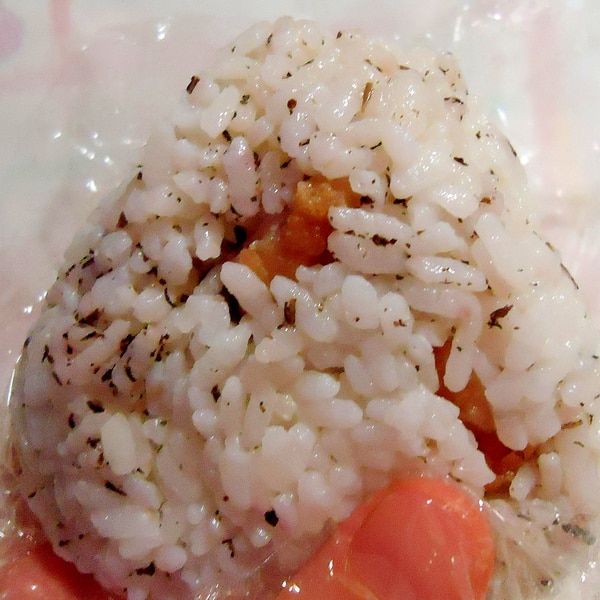 梅おにぎり」に入れると満足度アップ！ 実はごはんと合う“おつまみの定番食材”とは 混ぜるだけ簡単日々おにぎり ゆこ- エキスパート -Yahoo!ニュース