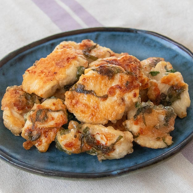 鶏むね肉の梅しそ焼き - YouTube