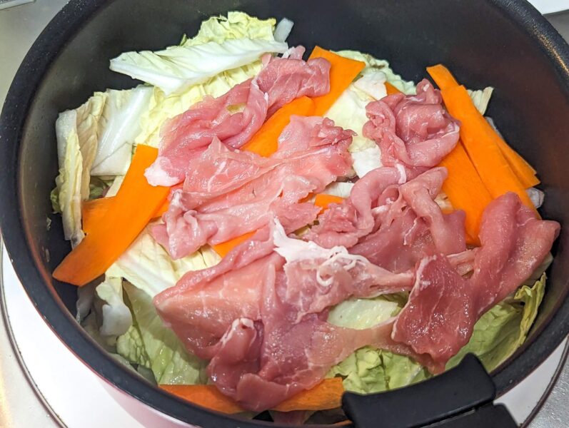 白菜と豚バラ肉のミルフィーユ鍋の簡単レシピ
