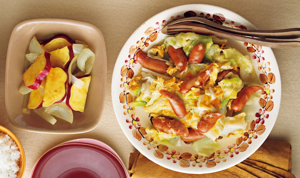 ごはんがすすむ ウインナーと野菜の旨味がぎゅっと凝縮！『キャベツのポトフ』