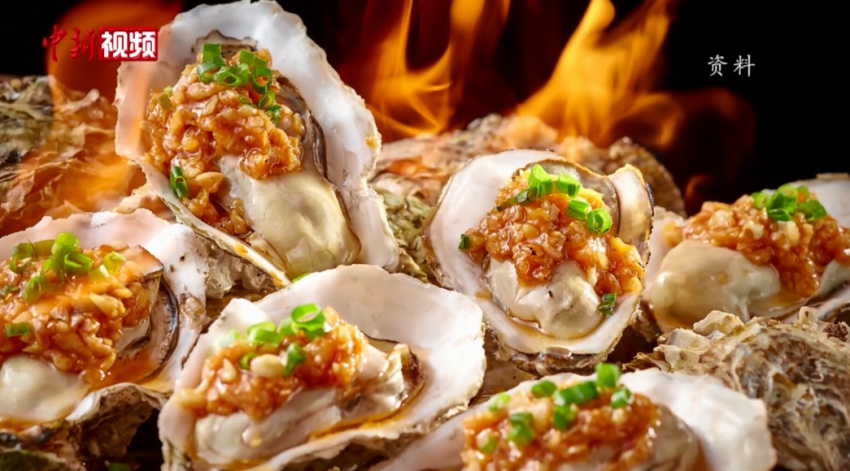 楽天市場常温 あの重慶で食べたゴマ香る麻辣味のよだれ鶏のたれ 50ｇ 25g×2古樹軒 あのたれ 中華 万能 調味料 国産 タレ 使い切り中華料理 ドレッシング ソース かけるだけ 簡単 よだれ鶏 本格中華 お家ご飯 : 日本橋 古樹軒