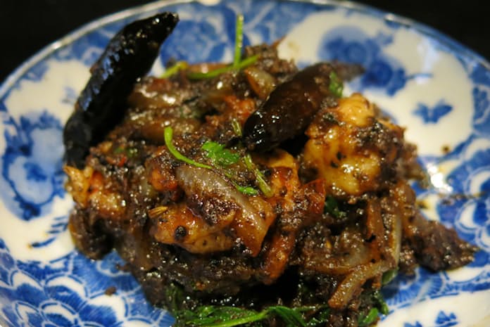 カレー飲み”がアツい！ マニア「カレー細胞さん」が教える楽しみ方ガイドカレーハウスハウス食品