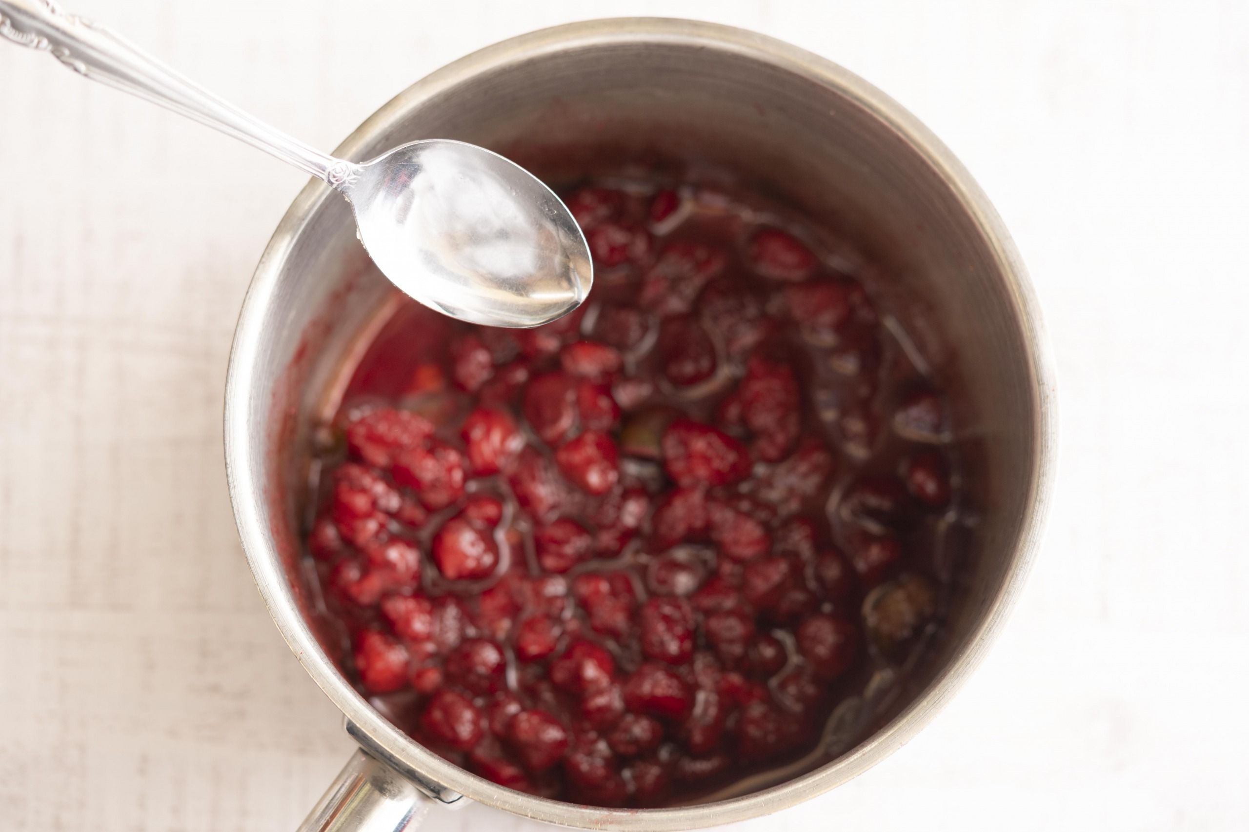 いちごコンポートのレシピ。プロのいちご煮の作り方。 - LIFE.net