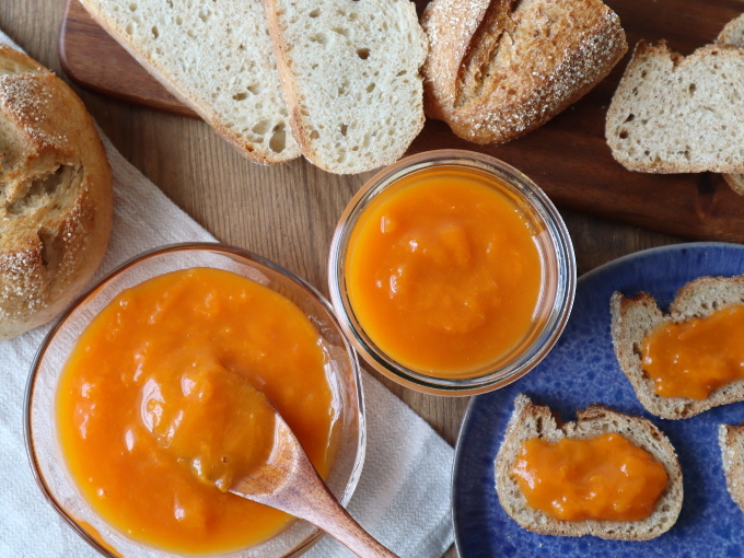 自家製杏であんずジャムとドライアプリコット作り手作りリバティプリント雑貨 Amanda Mandy