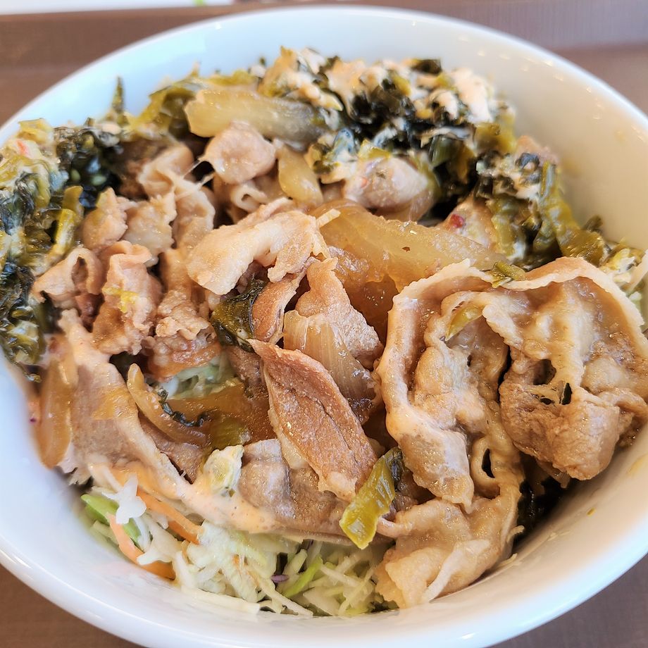 簡単10分で作るとろたま豚丼のレシピ