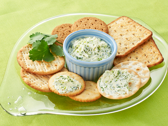 料理のプロが教えるコリアンダーの効能と使い方、パクチーとの違い