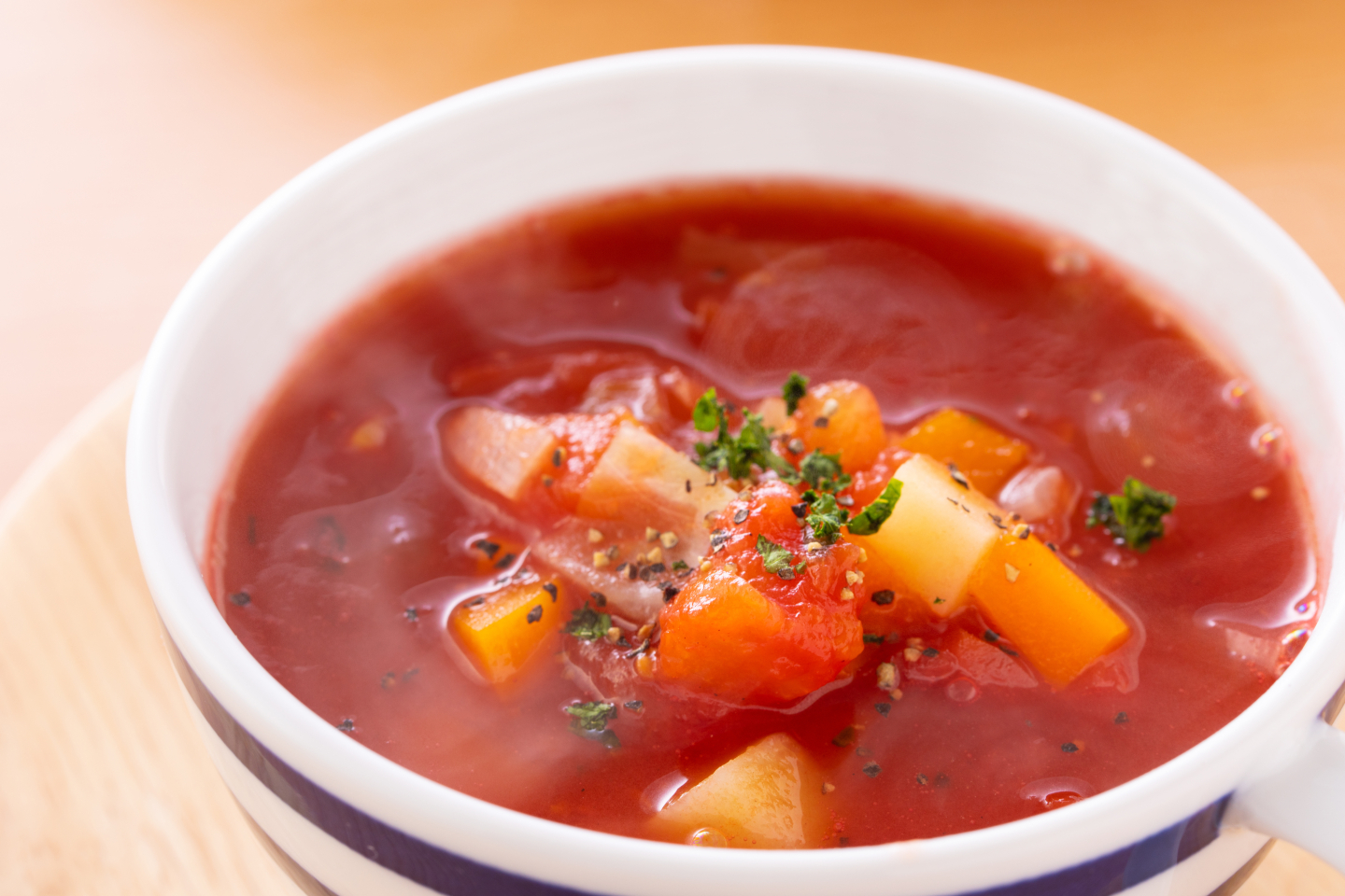 トマト大量消費♪トマトの梅ドレサラダ