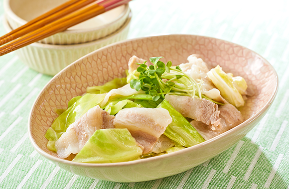 豚バラ肉とキャベツの蒸し煮