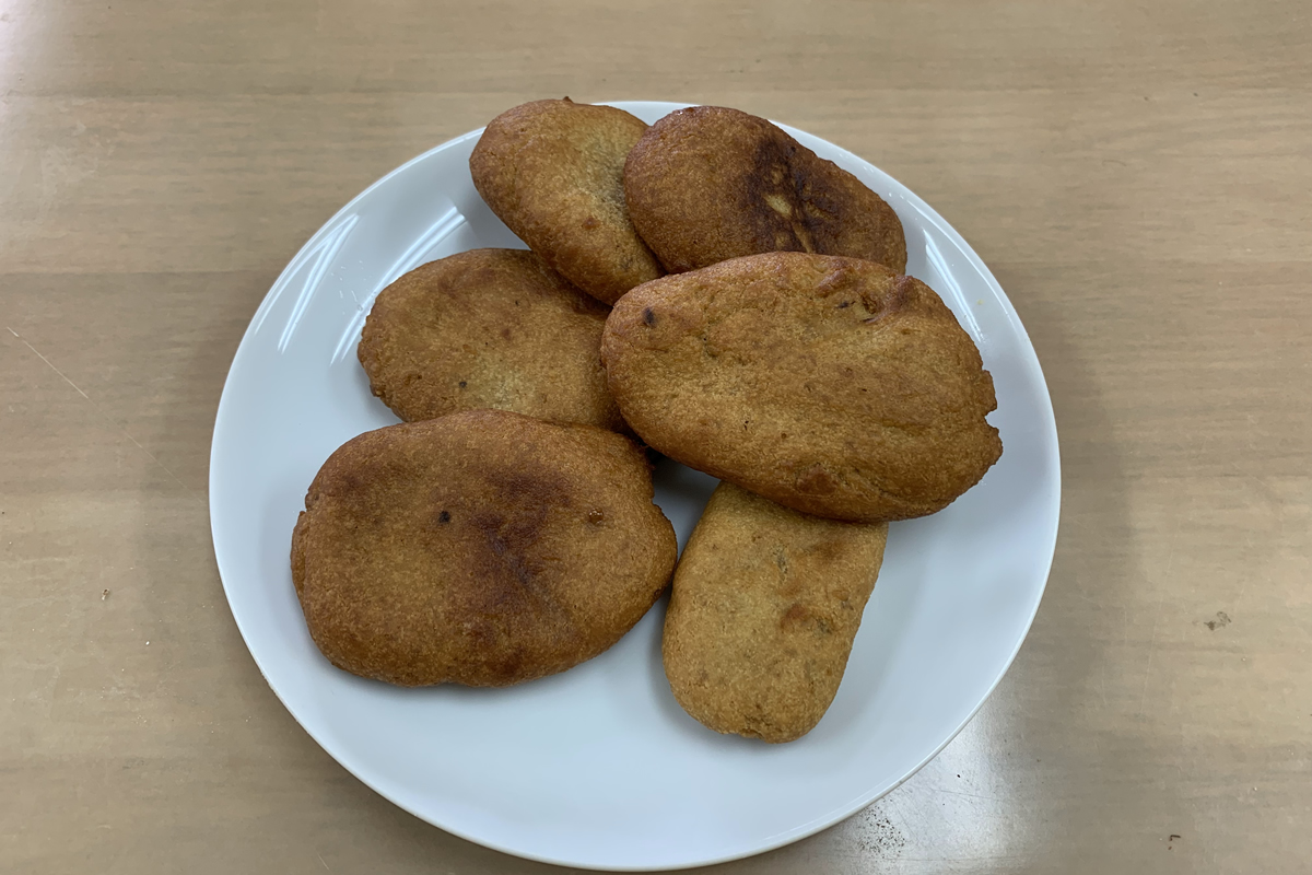 楽天市場 うむくじ天ぷら 25ｇｘ40個入り×2袋 沖縄 土産 沖縄土産 もちもち おやつ おかず 通販 : 旨いもんハンタ