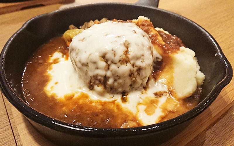 牛乳とパン粉不要！簡単クリスマス煮込みハンバーグレシピ🍅🤎