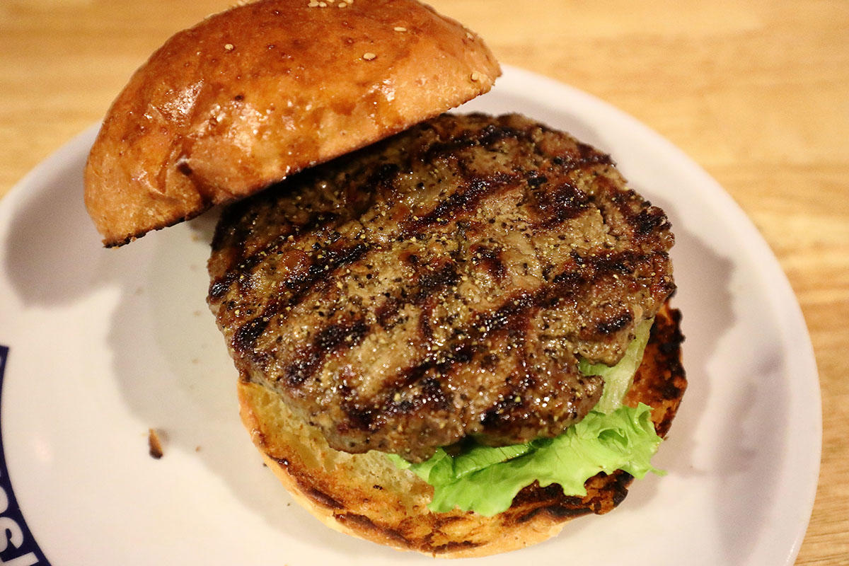 横須賀のドブ板通りでの食べ歩き体験2025 年のリアルなLemon8ユーザー体験