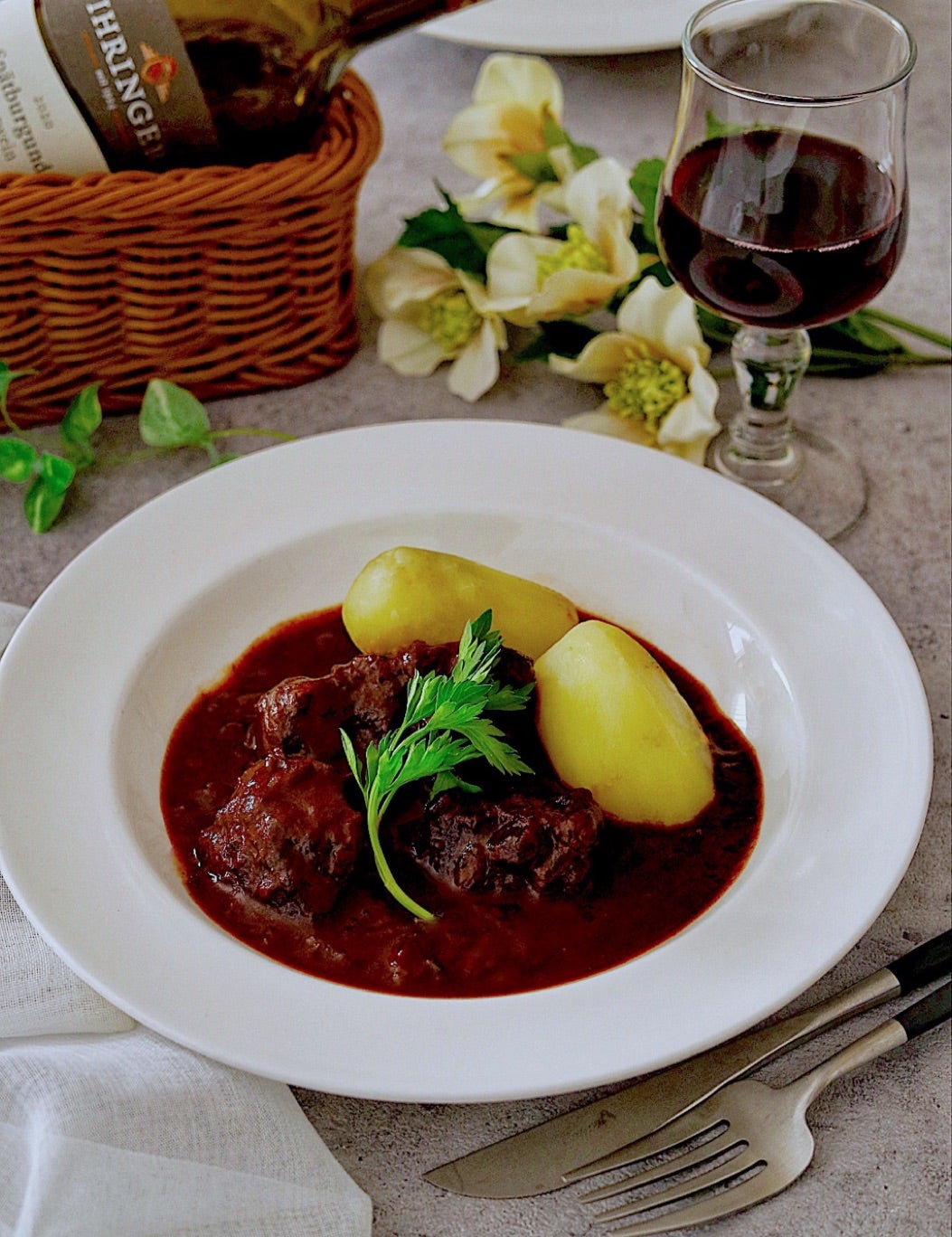 牛ほほ肉の赤ワイン煮込みメゾンボワール株式会社ｎａｋａｔｏ