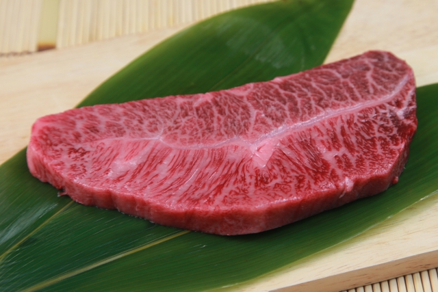 牛肉の部位「ミスジ」ってどんなお肉？気になる肉質・カロリー・美味しい食べ方を徹底解説！僕らはお肉でできている