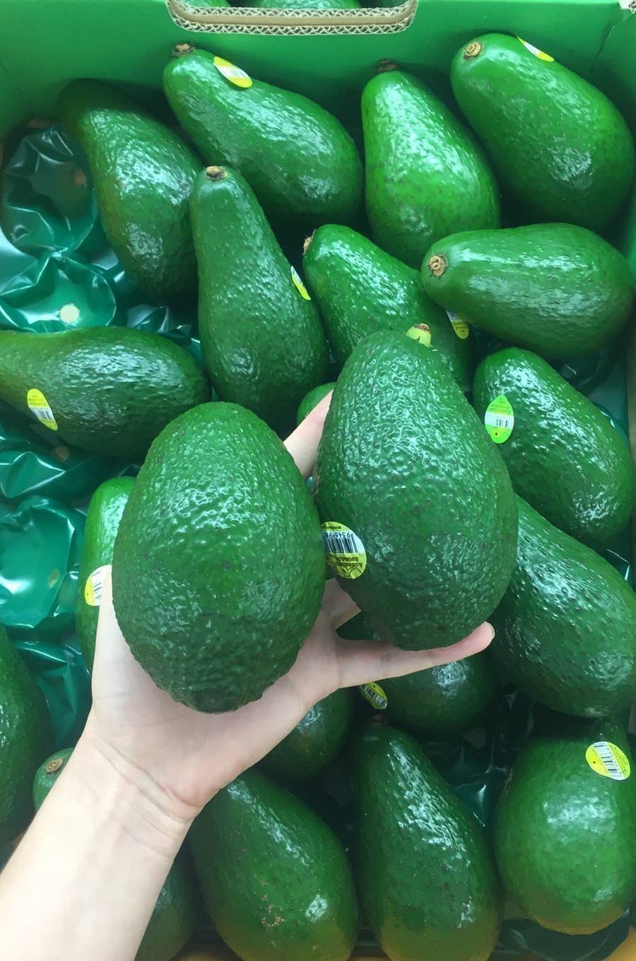 離乳食でアボカドはいつから使えるの？レシピや加熱方法について - 幼児食・離乳食の宅配ならファーストスプーン first spoon