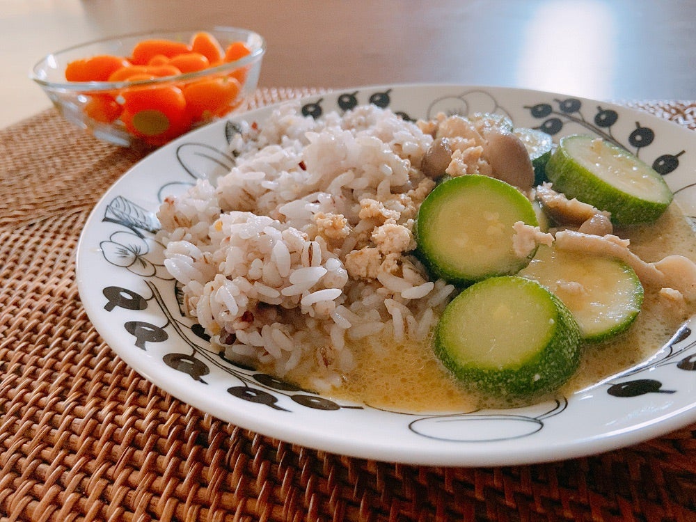 簡単 ひき肉とズッキーニのカレー炒め