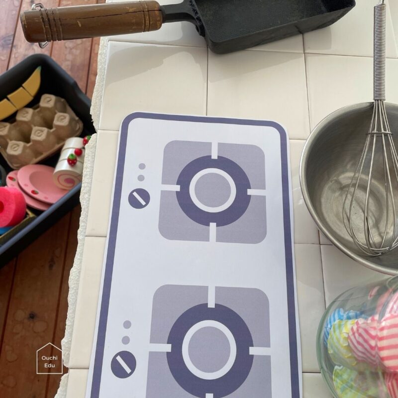 ママごとキッチン ままごとキッチン ママゴトキッチン diy 手作り 木製 ダンボールと100均を駆使して作った、娘のための「おままごとキッチン」がステキ「天才すぎ」「めっちゃオシャレ」と驚きの声 1 2 ページ- ねとらぼ