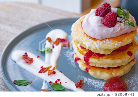 愛知・豊橋インスタ映えなパンケーキで有名なカフェ鎌倉 - アルコット