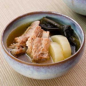 圧力鍋なしで作るレシピも♪スペアリブと大根を使った絶品レシピ5選の人気レシピ・作り方デリッシュキッチン