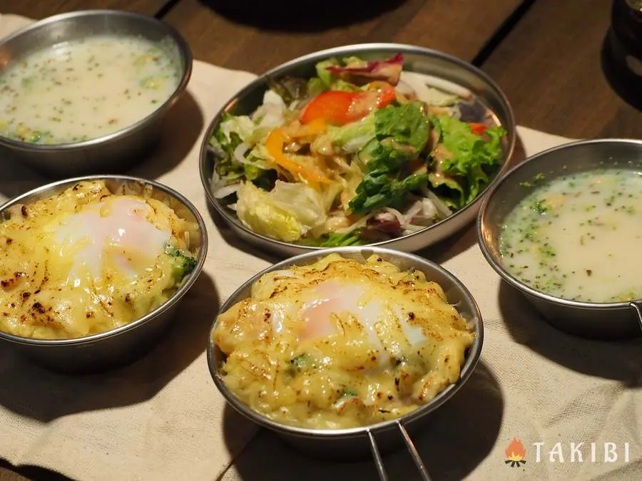 * 水沢ガスショールームの,きょうのおいしい！ , レシピ参照本：『100 CUISINE』リンナイ株式会社発行,－－－－－－－－－－－－－－－－－－－－－－* 水沢ガスショールームより, 最新コンロの, グリルを使って, かんたんで美味しい一品をご紹介😋🍴,－－－－－－－－－－－－－－－－－－－－－－* 今回作ってみたのはコチラ👇👇👇, 「林檎のダッチオーブン焼き」,材料 2人分,