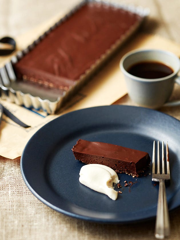 材料3つ！ 生チョコタルトの作り方！オーブン不使用！混ぜて冷やすだけで簡単！クリスマスにもピッタリ 料理研究家ゆかり- エキスパート -Yahoo!ニュース