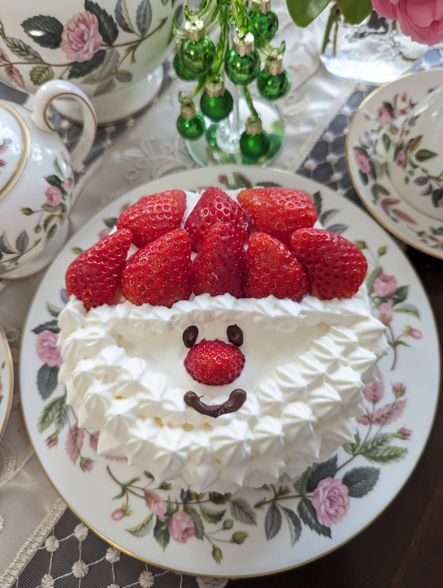 デコるだけクリスマスケーキ６選 市販のスポンジでオシャレに映える！VERY