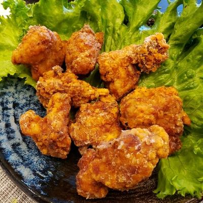 味付けしっかり！カリカリに仕上がる唐揚げレシピ。温度や粉の付け方も解説