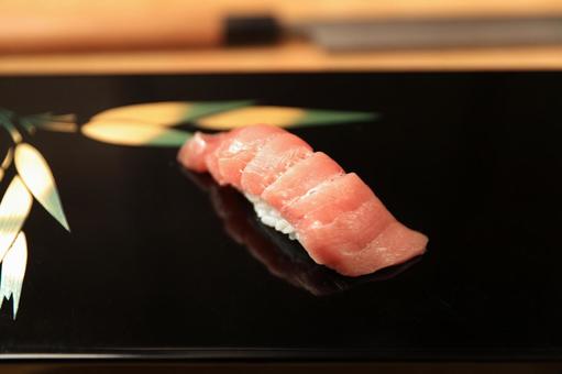 六本木 高級寿司がランチなら1,100円！実食レポ