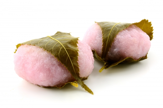 桜餅の葉っぱは食べるもの？気になる葉っぱの種類や塩漬けの作り方食・料理オリーブオイルをひとまわし